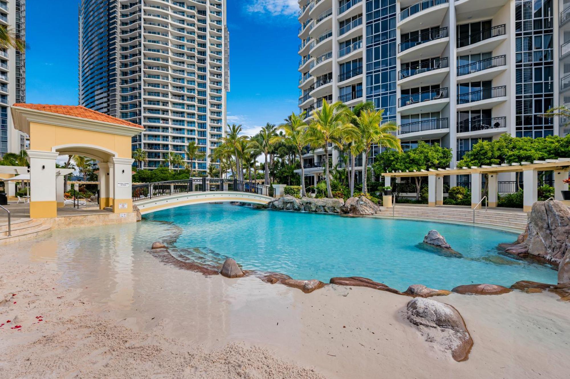 Apartment Spectacular Ocean View 3 Pools Gym And Sauna